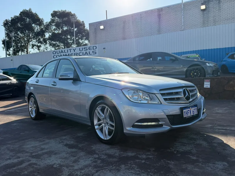 2012 Mercedes-Benz C200