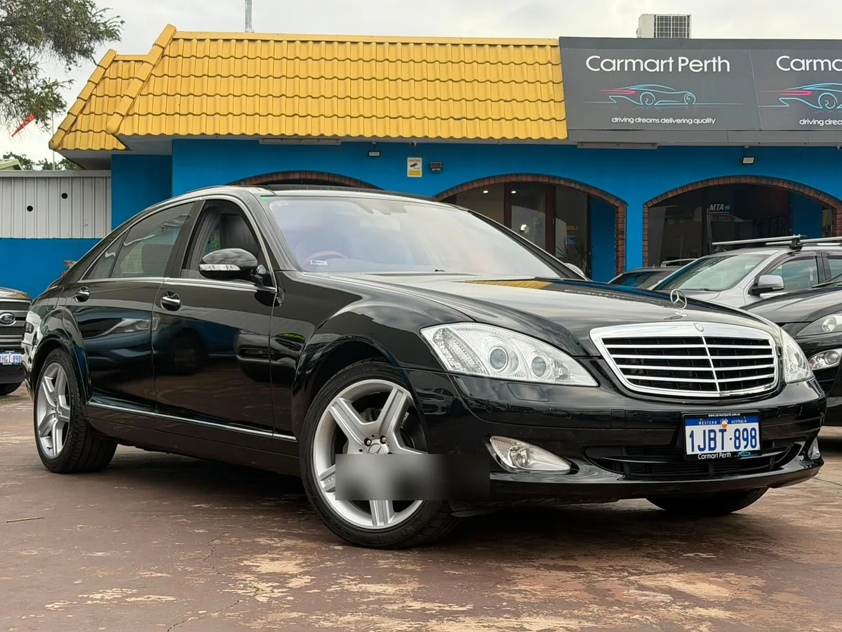 2008 Mercedes-Benz S500 — photo 1